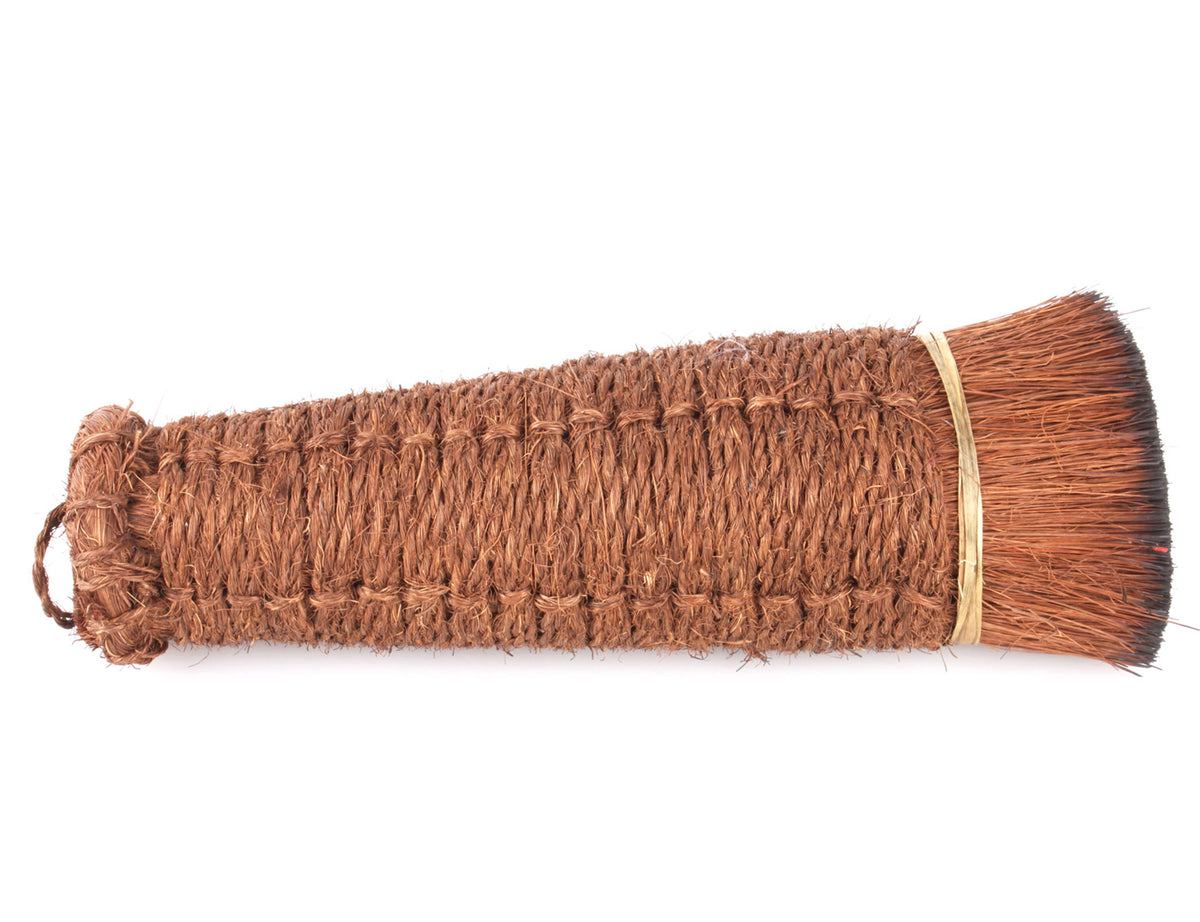 Big Crafter - Palm Fiber Mounting Brush - An excellent brush made of Palm Fiber with a Flat Tip for Paper Mounting