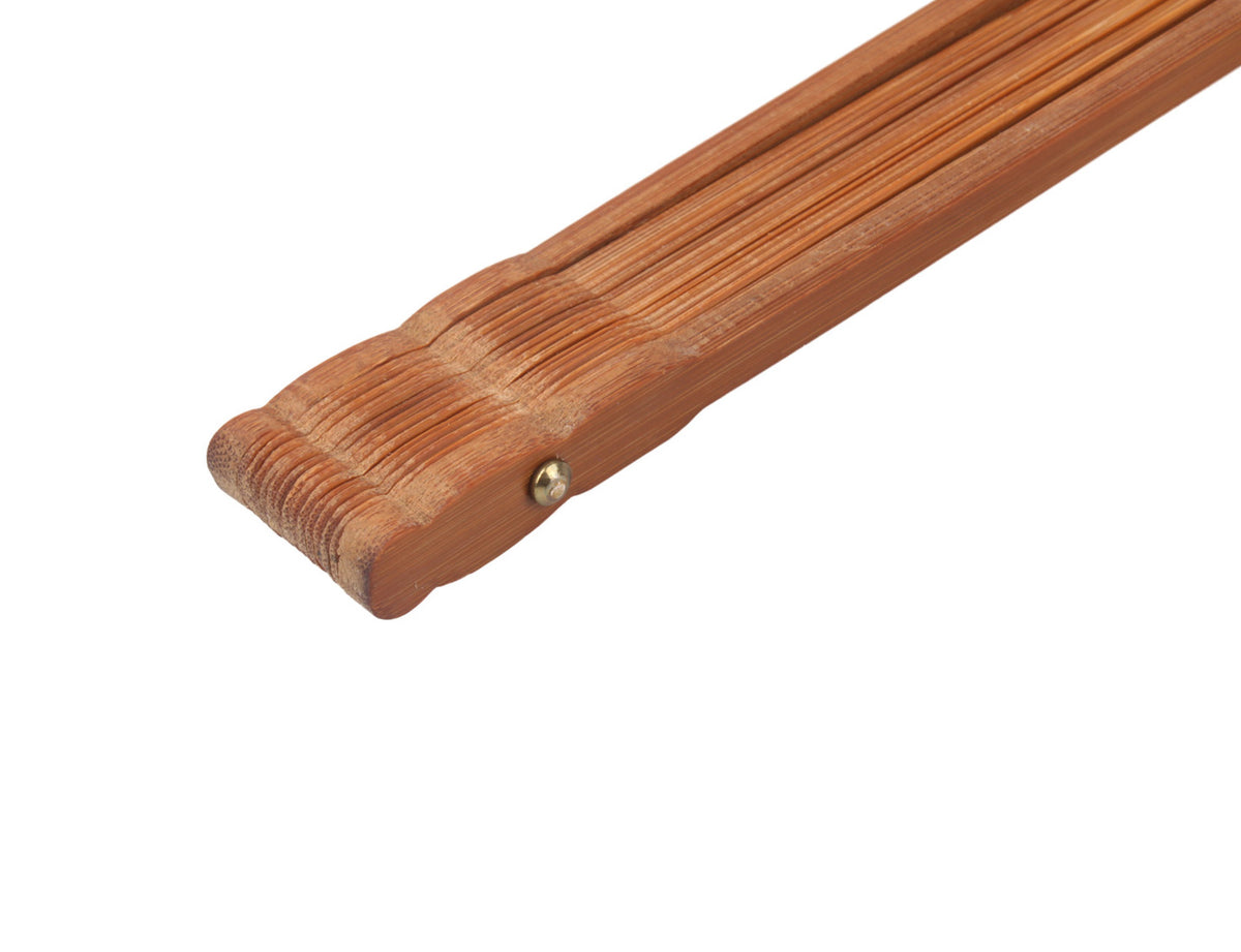detail view of the handle of this traditional chinese do it yourself hand fan is made of bamboo which gives a nice bamboo flavour