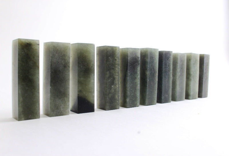 Squre base dark green colored Chinese Qingtian seal stone for Chinese ink painting