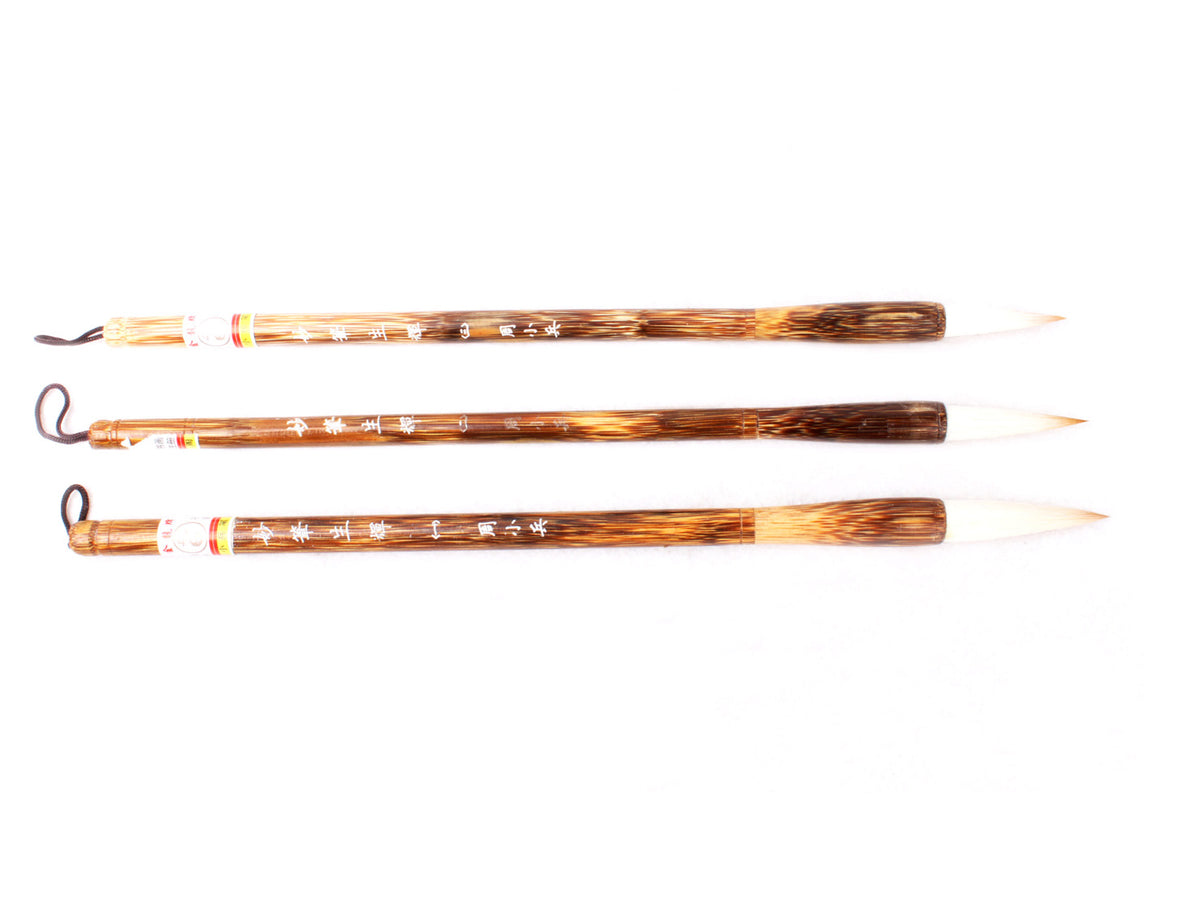 having three different sizes, this &quot;Glory of Virtue&quot; satisfies your needs for painting most of the objects in sumi and calligraphy