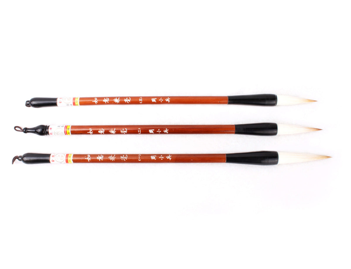 having three different tip sizes this brush can be used for different purposes