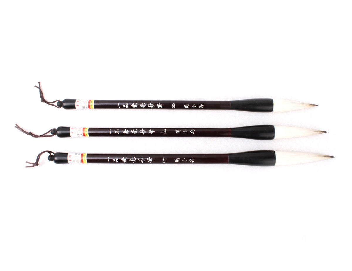 having three different sizes this &quot;Old Gentleman&quot; satisfies your needs for painting most of the objects in sumi and calligraphy
