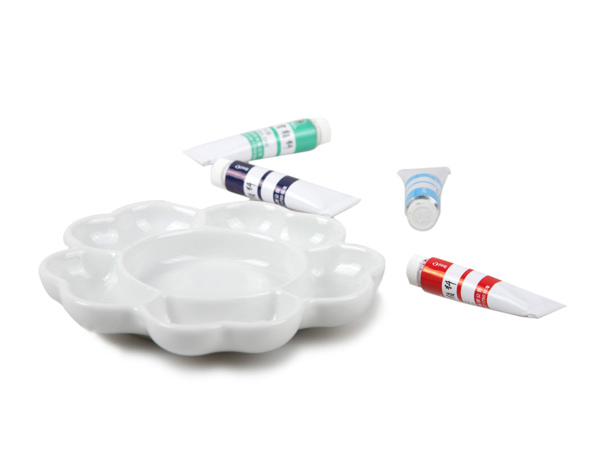 Porcelain painting pallet made of white Ceramic used in China with Maries colors or similar traditional water colors for Sumi, Gongbi and Ling Nan painting techniques